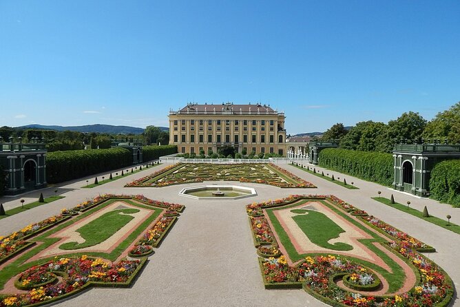 Touristic Highlights of Vienna on a Private Half Day Tour With a Local - Key Points