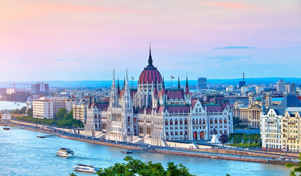 Transfer From Vienna to Budapest - Key Points