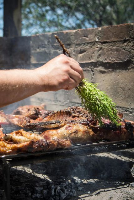 Uco Deluxe: Best Wineries and a Real "Asado Argentino" - Key Points