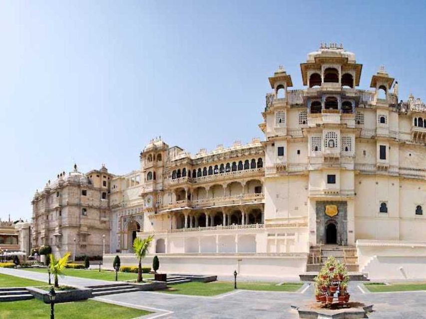 Udaipur & Jodhpur Tour For 6 Night 7 Days With Car & Driver - Key Points