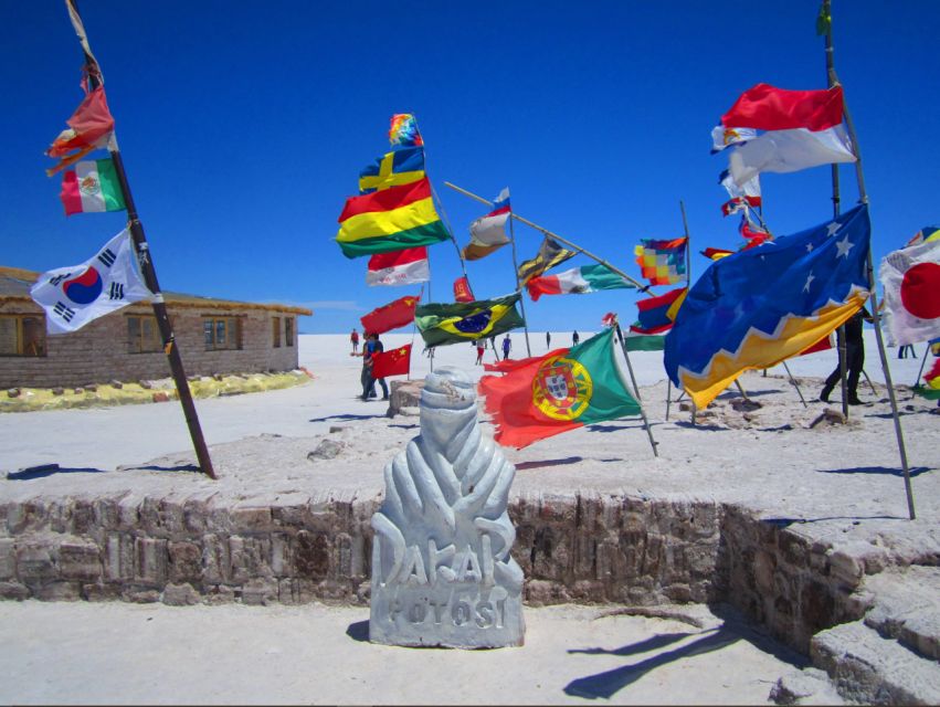 Uyuni: Adventure and Magic in the Uyuni Salt Flat 3D/2N - Key Points