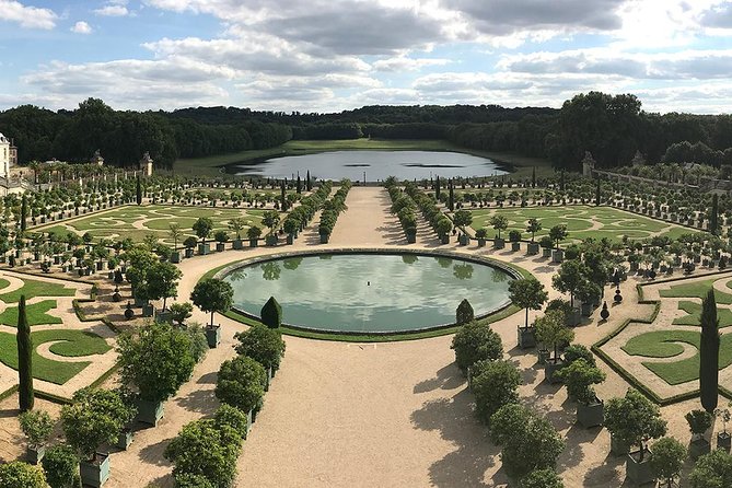 Versailles Private Guided Day Trip With Lunch & Marie-Antoinettes Hamlet Estate