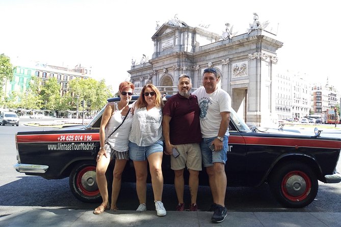 Vintage Tour Madrid Taxi 1500 - Key Points