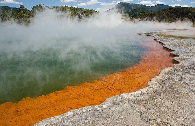 Wai-O-Tapu & Hells Gate Incl. Mud Spa Experience Private Tour - Key Points