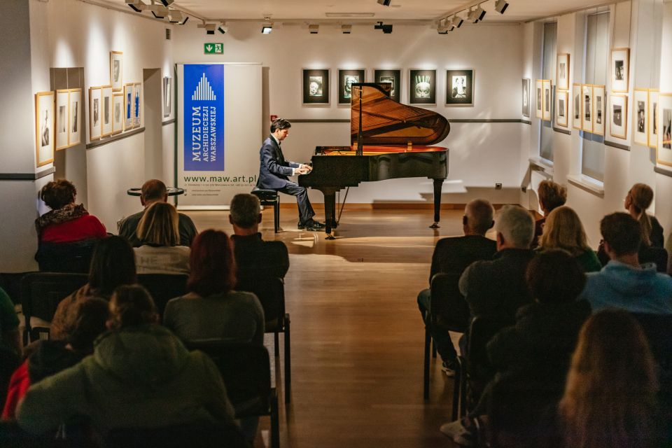 Warsaw: Live Chopin Piano Concert - Key Points