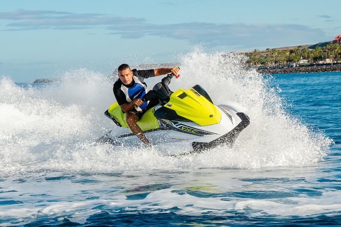 Waters Sport Package With 40 Min. Jet Ski And Parasailing 1 Person