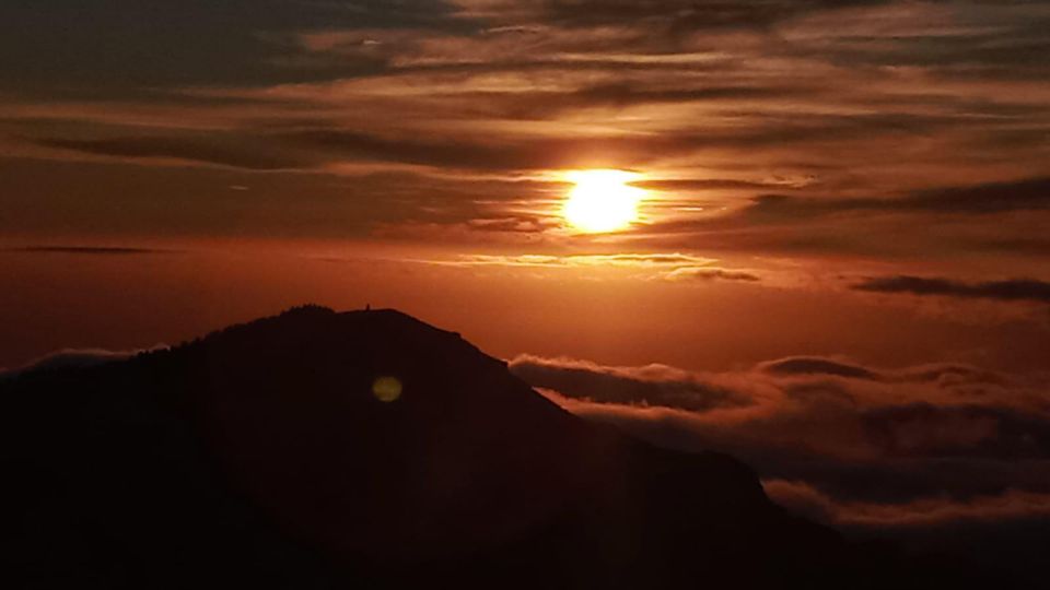 West Mountains Tour With Pico Do Arieiro Sunset and Dinner - Key Points