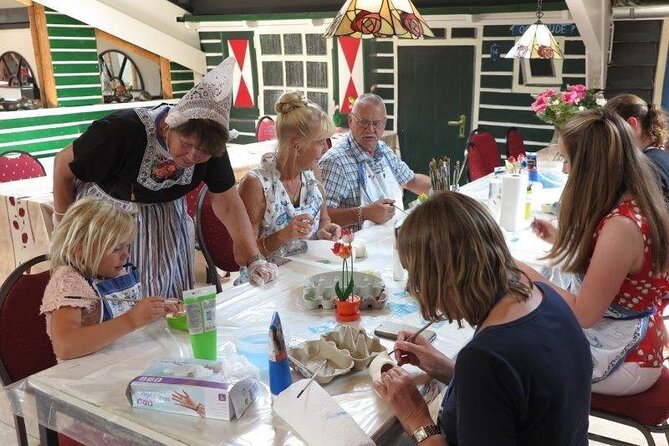 Wooden Shoes Painting Private Workshop in Simonehoeve - Key Points