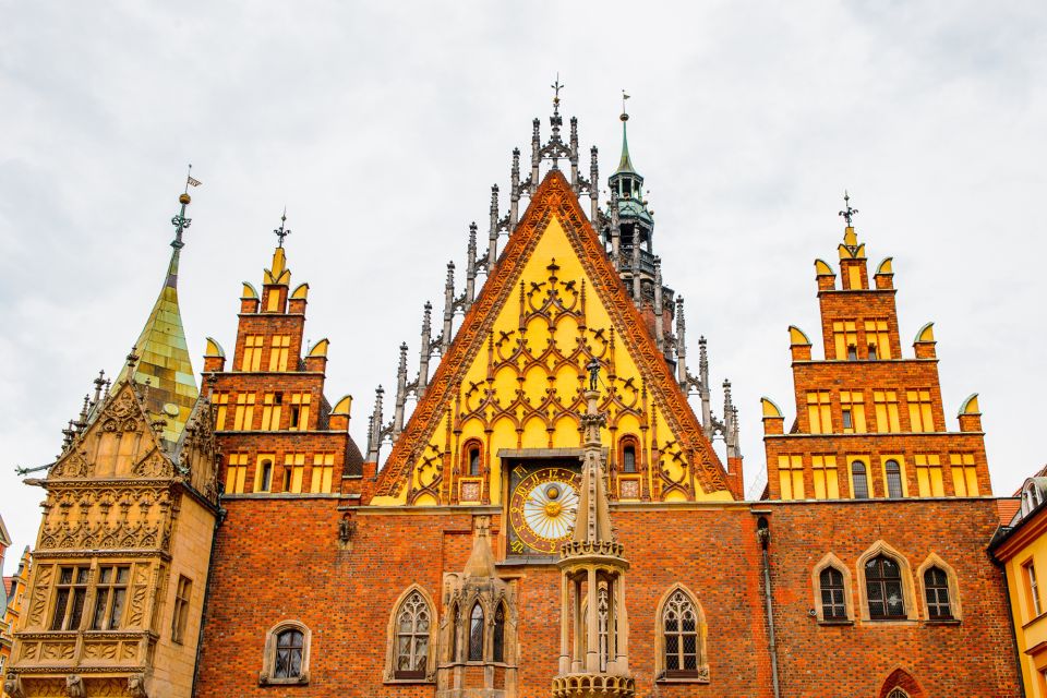 Wroclaw: City Exploration Game and Tour - Key Points