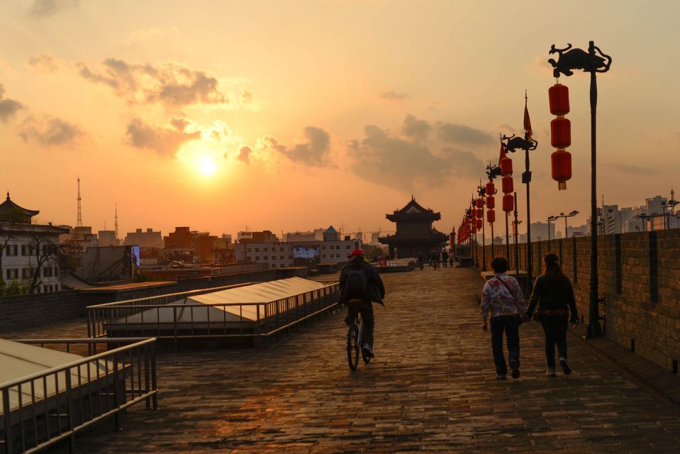 Xi'an City Wall Private Guided Tour With Cycling Option - Just The Basics