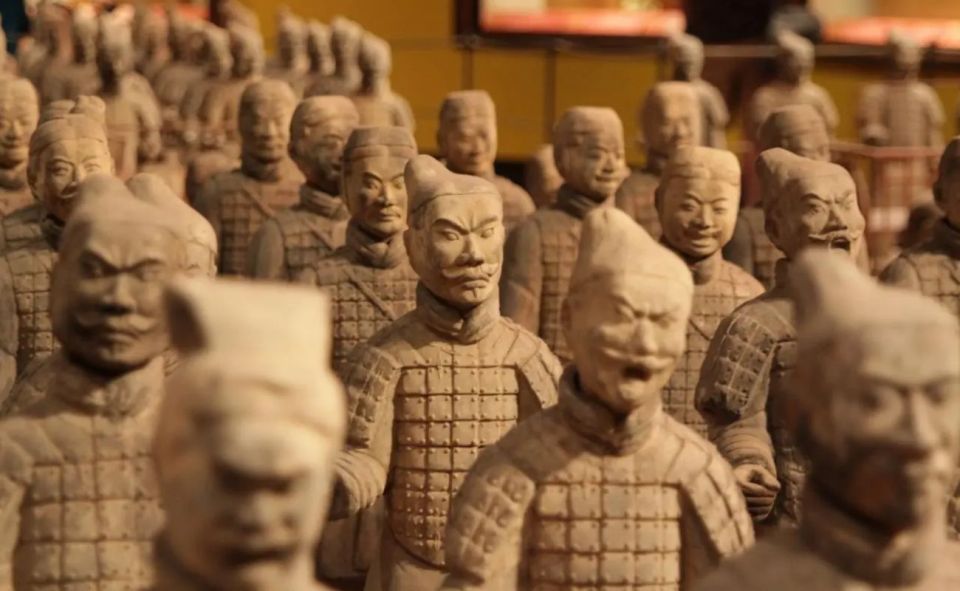 Xi'an Private Terracotta Warriors and Hanyangling Mausoleum - Just The Basics