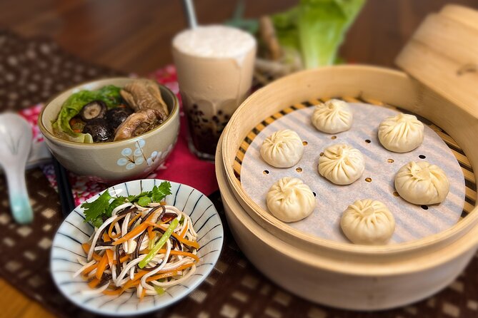 Xiao Long Bao, Chicken Vermicelli With Mushroom and Sesame Oil, Tofu Strips Salad, Bubble Milk Tea. - Key Points