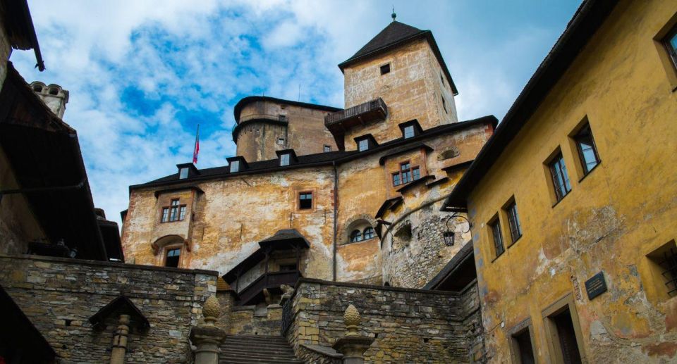 Zakopane: Oravsky Castle & Orava Village Tour - Key Points