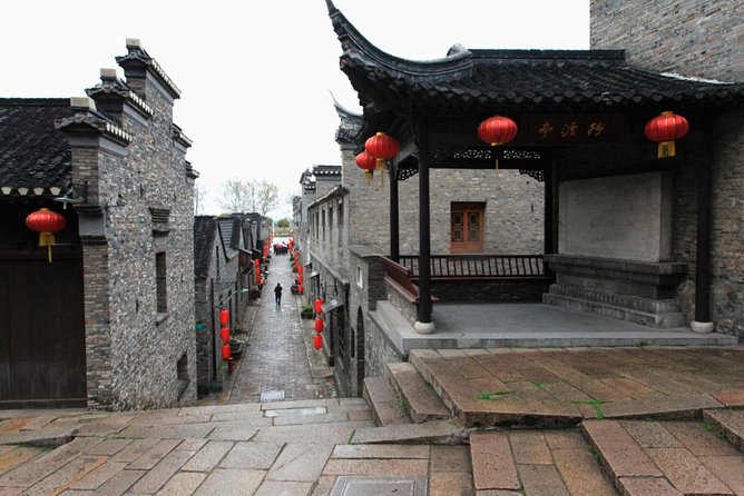 1-Day Panda Base and Huanglongxi Old Town Private Tour From Chengdu - Key Points