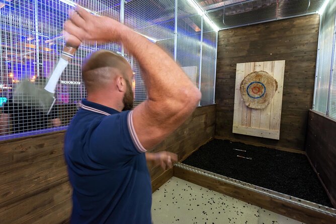 1 Hour Private  Axe Throwing Experience in Eastbourne - Key Points