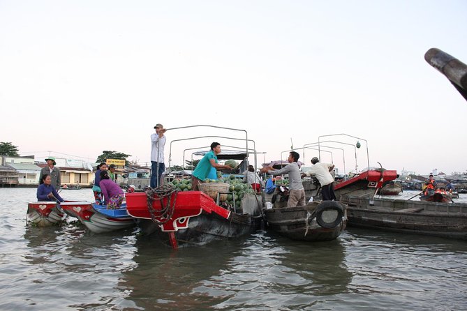 1 1 day cai rang floating market vinh long cai be group of 10 1-Day Cai Rang Floating Market-Vinh Long-Cai Be-Group of 10 Max