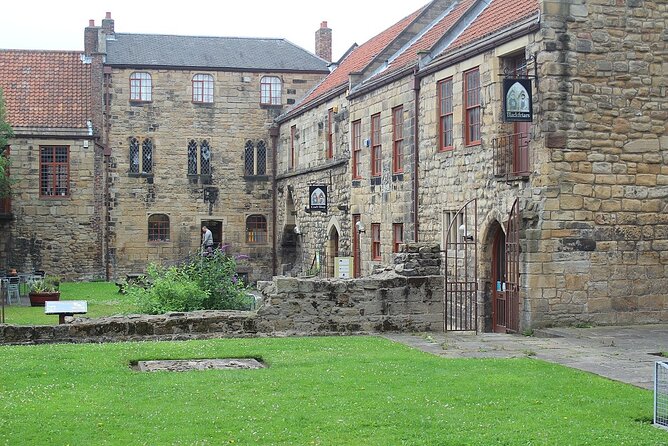 1-Hour and a Half Walking Guided Tour in Medieval Newcastle