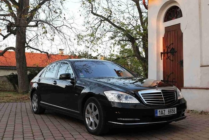1-Way Prague to Cracow – Private Transfer – Mercedes Benz – up to 7 Passengers