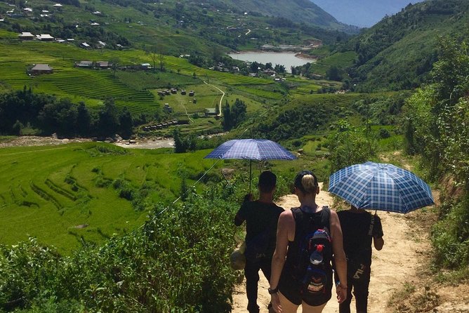 2 Days Private Sapa Trek With Black Hmong Tribesman