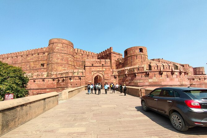 2 Days Tour- Delhi Local Tour With Agra (Taj Mahal & Agra Fort)