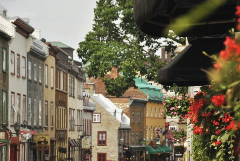 2-Hour Walk Through Québec Citys History