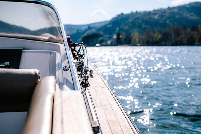 2 Hours Private and Guided Cruise on Lake Como by Motorboat