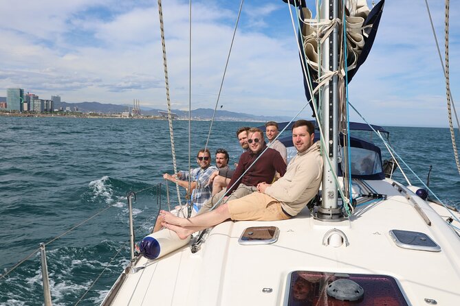 2hrs Private Sailing Tour in Barcelona With Skipper