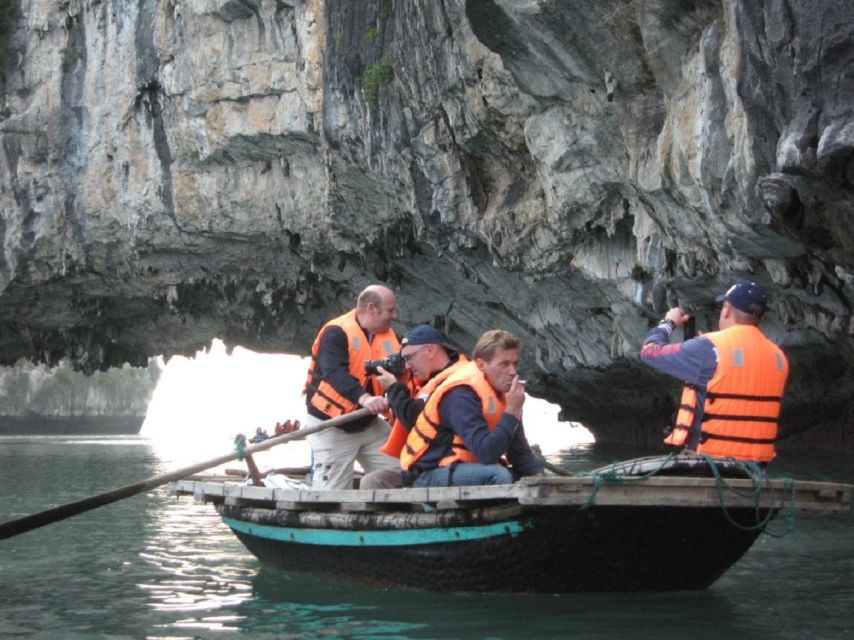 1 3 day 2 night bai tu long bay luxury junk 3 Day 2 Night Bai Tu Long Bay Luxury Junk