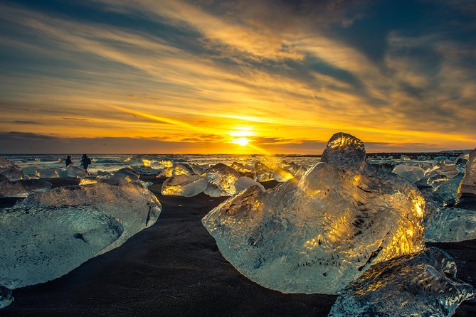 3 Day Tour Jokulsarlon – Golden Circle – South Coast – Glacier Hike – Boat Tour