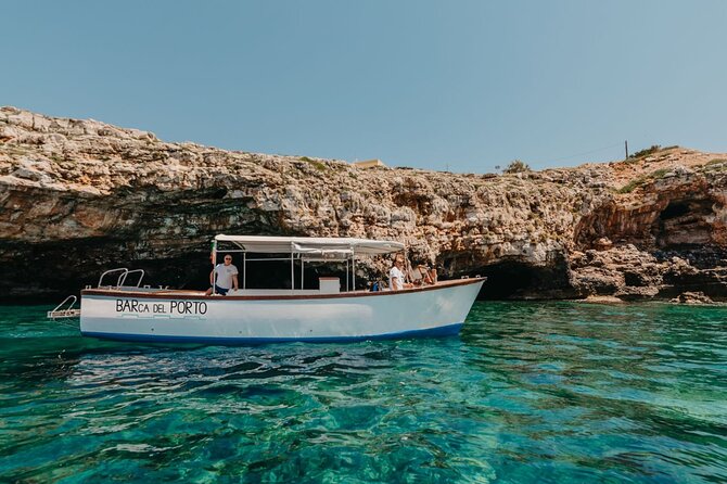 3 Hours Guided Boat Excursion Towards the Adriatic and Ionian