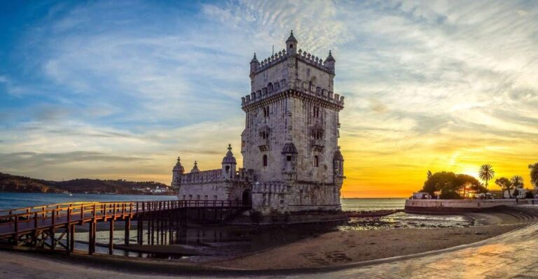 4-Hour Sightseeing Tour by Tuk-Tuk Lisbon Old Town and Belém