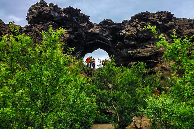 4×4 MiniBus Tour Lake Myvatn, Dettifoss,Selfoss, Godafoss and Nature Baths