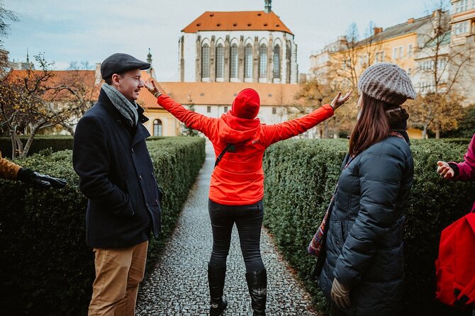 5 Hour Prague City Highlights Tour W/ Local Lunch & a Snack Incl.