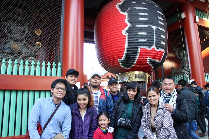 6-Hour Tokyo Tour With a Qualified Tour Guide Using Public Transport