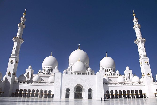 Abu Dhabi Day Tour From Dubai With Sheikh Zayed Grand Mosque