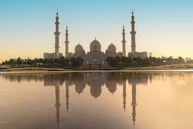 Abu Dhabi Sightseeing Tour: Sheikh Zayed Mosque, Heritage Village & Dates Market