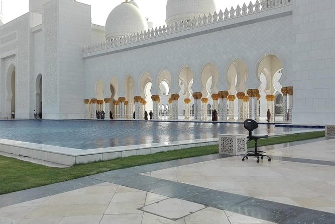 Abu Dhabi Tour With Sheikh Zayed Grand Mosque From Dubai