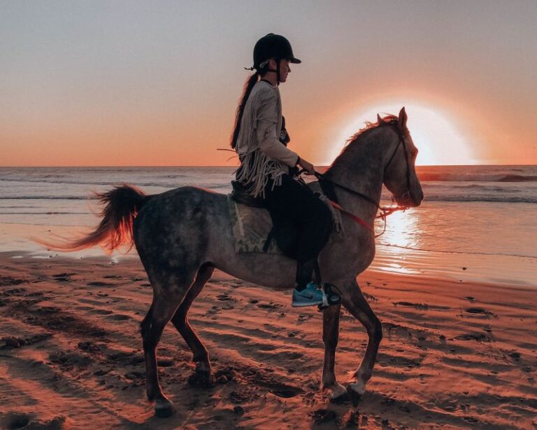 Agadir: Sunset Horse Riding Experience And Relaxing Massage