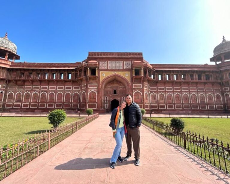 Agra: Early Morning Guided Tajmahal & Agra Fort Tour