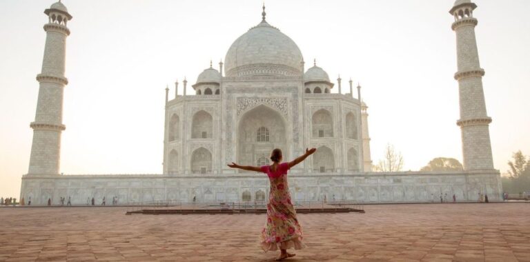 Agra: Private Day Trip to Taj Mahal & Agra Fort