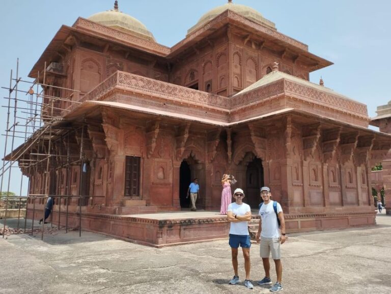 Agra Sightseeing With Lord Shiva Temple – All Inclusive