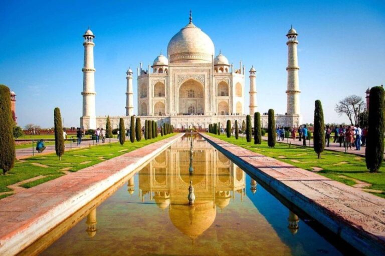 Agra: Taj Mahl With Mausoleum Skip-the-line Entry Ticket