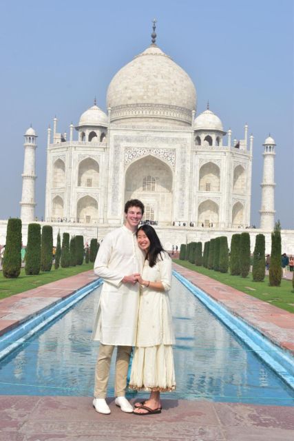 Agra:Taj Mahal Skip-The-Line Guided Tour With Free Breakfast