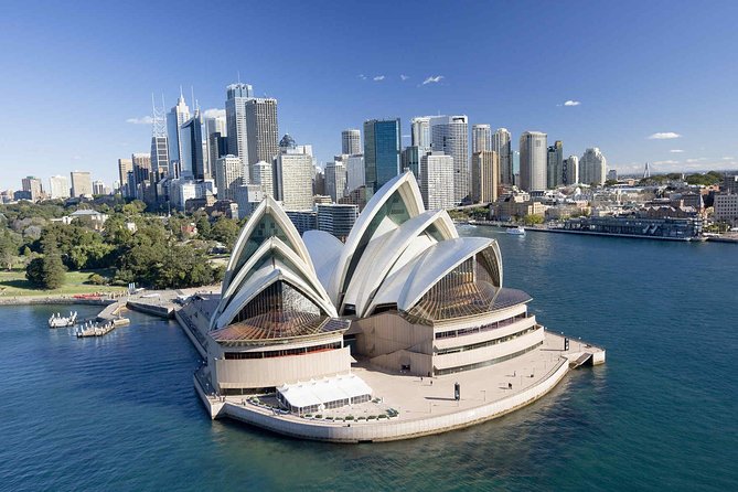 Airport Transfer: Sydney to Sydney Airport SYD by Luxury Van