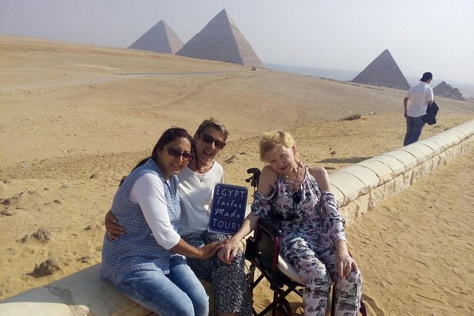 All Inclusive: Day Tour to Giza Pyramids, Saqqara and Dahshur