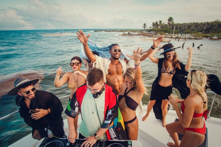 All-Inclusive Tulum: DJ Evening Beat in 40′ Bali Catamaran