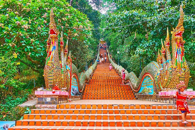 Amazing Night Tour, Doi Suthep and Wat Pha Lat -Place Must Visit!