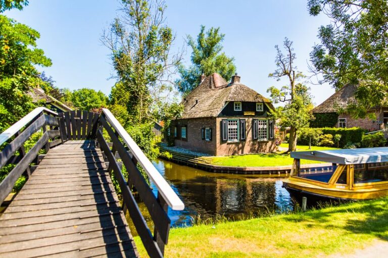 Amsterdam: Giethoorn Day Trip With Boat Tour