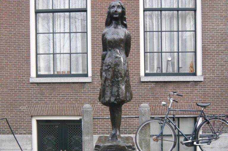 Amsterdam: Historic Walking Tour