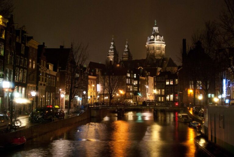 Amsterdam Red Light District and Old Town Walking Tour